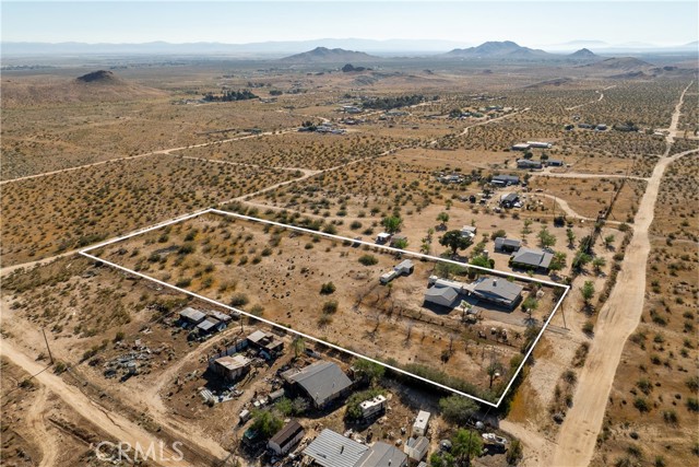 Detail Gallery Image 33 of 35 For 3322 Dawn, Rosamond,  CA 93560 - 4 Beds | 1/2 Baths