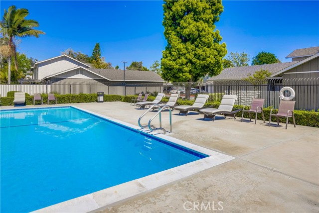 Detail Gallery Image 37 of 39 For 22887 Leo Ln #53,  Lake Forest,  CA 92630 - 2 Beds | 1/1 Baths