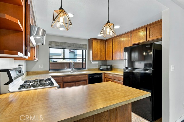 773 South Marengo Avenue, 3 photo 13
