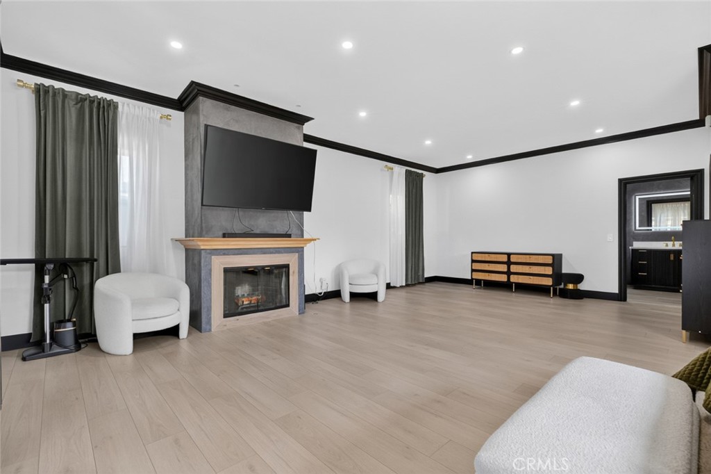 MLS #GD26164188 image #32
