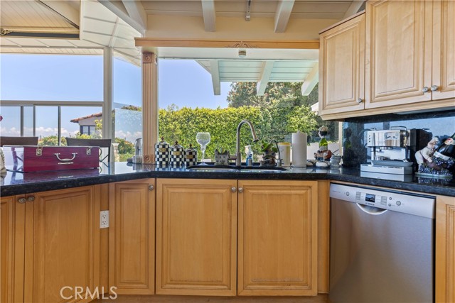 Detail Gallery Image 19 of 44 For 781 via Somonte, Palos Verdes Estates,  CA 90274 - 2 Beds | 3 Baths