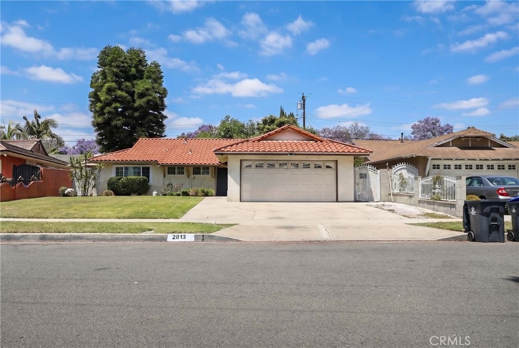 2813 W Brook