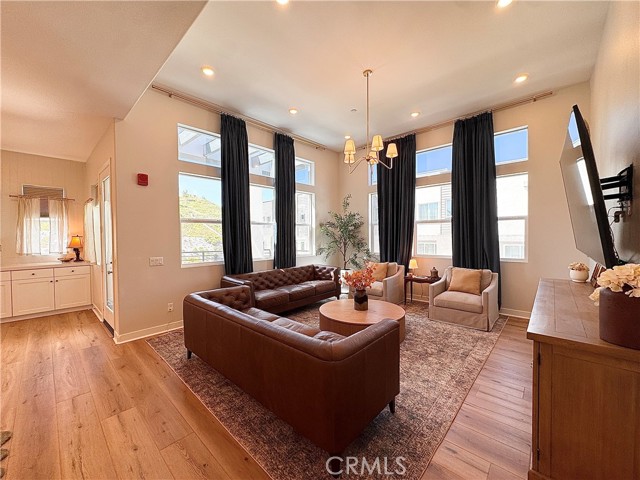 Detail Gallery Image 3 of 25 For 26729 Greylock Ln, Stevenson Ranch,  CA 91381 - 4 Beds | 3/1 Baths