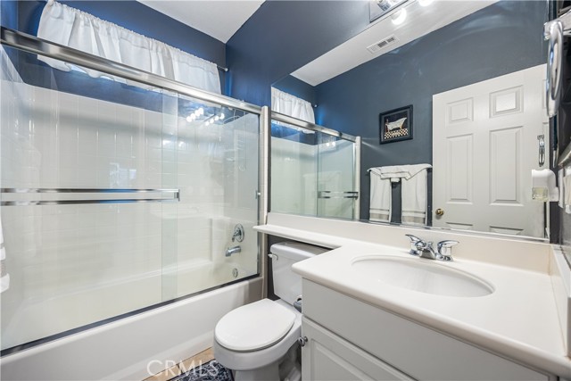 Detail Gallery Image 19 of 53 For 40755 Knollwood Ct, Palmdale,  CA 93551 - 5 Beds | 4 Baths