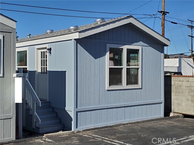 Detail Gallery Image 2 of 11 For 8100 Foothill Bld #1,  Sunland,  CA 91040 - 1 Beds | 1 Baths