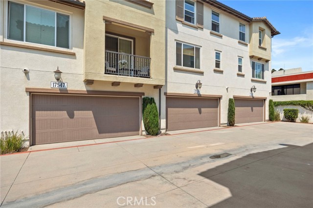 17539 Riverstone Court, Fountain Valley CA: https://media.crmls.org/medias/0f3aa047-ae74-4626-9ee6-1992ab0335ad.jpg