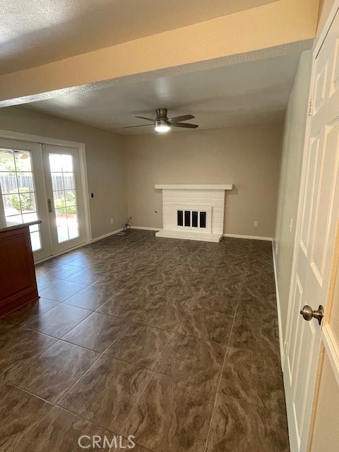 5674 Avenue Juan Bautista, Jurupa Valley CA: https://media.crmls.org/medias/0f3ad46c-685c-48f1-a9fa-2e373cb4ff4c.jpg