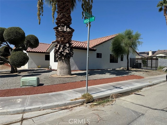 Detail Gallery Image 2 of 35 For 67890 Vega Rd, Cathedral City,  CA 92234 - 4 Beds | 3 Baths