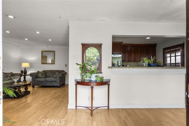 10431 Las Lunitas Avenue photo 5