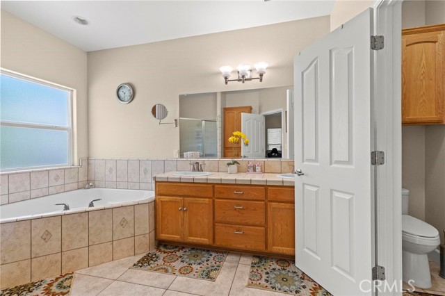 17 Pleasant Oak Lane, Oroville CA: https://media.crmls.org/medias/0f3b15fc-5c24-4ffb-9de8-a0e2db46cca0.jpg