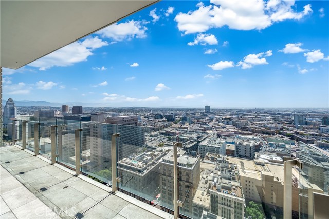 Detail Gallery Image 9 of 27 For 400 S Broadway #3109,  Los Angeles,  CA 90013 - 1 Beds | 1 Baths