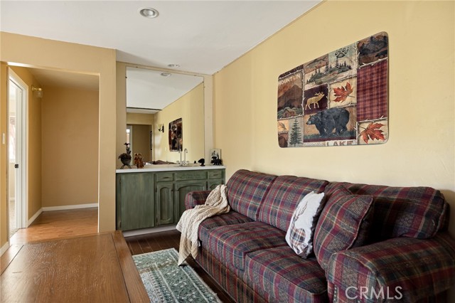 Detail Gallery Image 21 of 23 For 26495 Walnut Hills Dr, Lake Arrowhead,  CA 92391 - 3 Beds | 2 Baths