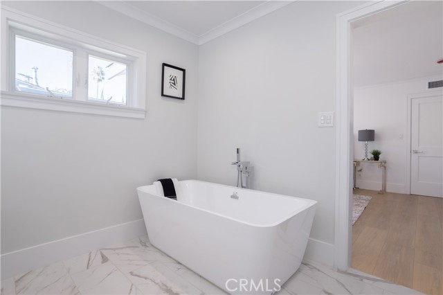 10133 Whitaker Avenue, Granada Hills CA: https://media.crmls.org/medias/0f3c21d4-2f6a-41f5-9769-9117be070533.jpg
