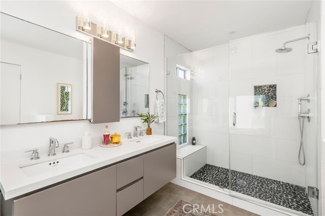 927 6th Street, Hermosa Beach CA: https://media.crmls.org/medias/0f3c2a12-9318-43c6-b033-a41d3a98657a.jpg
