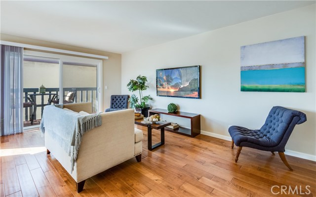 77 15th Street, Hermosa Beach, California 90254, 1 Bedroom Bedrooms, ,1 BathroomBathrooms,Residential,Sold,15th,SB17017771