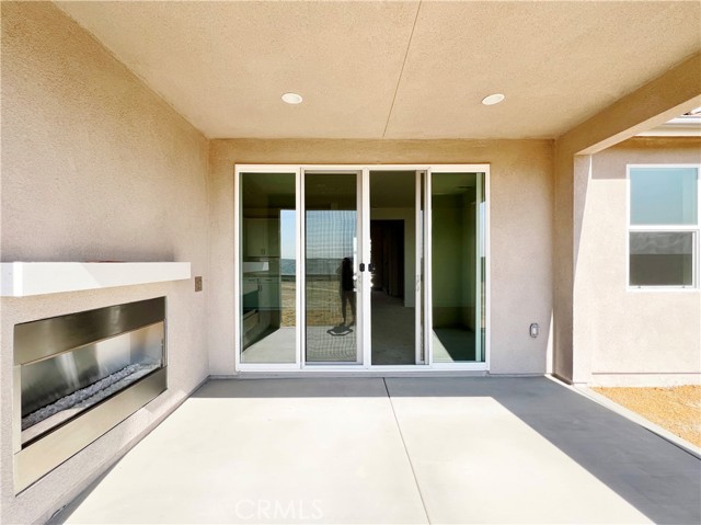 Detail Gallery Image 15 of 74 For 1552 Corte Botanicas, Chula Vista,  CA 91913 - 4 Beds | 3/1 Baths