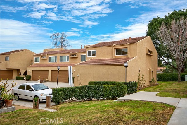 Detail Gallery Image 2 of 43 For 4778 Serrente, Yorba Linda,  CA 92886 - 3 Beds | 2/1 Baths