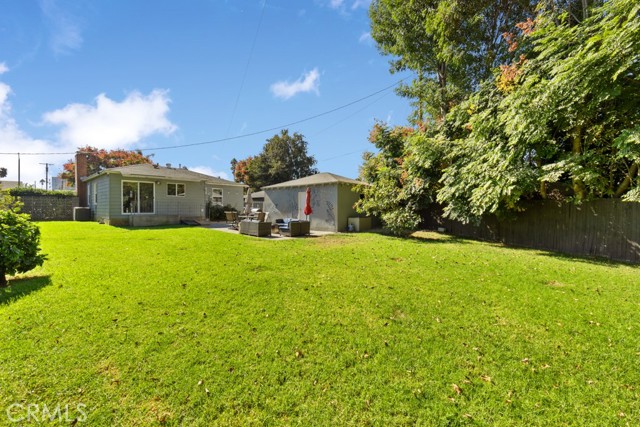 213 East 45th Street, Long Beach CA: https://media.crmls.org/medias/0f3d375a-796a-4d10-9627-cf08d4c0c792.jpg