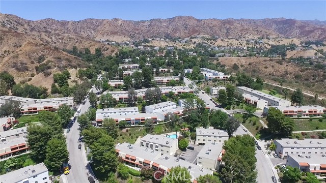 Detail Gallery Image 23 of 31 For 7727 via Capri, Burbank,  CA 91504 - 3 Beds | 3 Baths