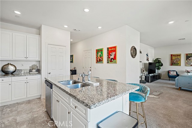 Detail Gallery Image 14 of 54 For 15939 Tanzinite, Chino,  CA 91708 - 3 Beds | 2/1 Baths