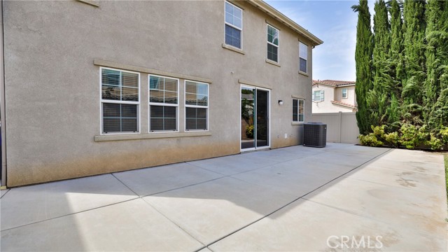 1748 Yvonne Court, Riverside CA: https://media.crmls.org/medias/0f3da8d3-6625-4dc6-a24b-63d6112acc29.jpg