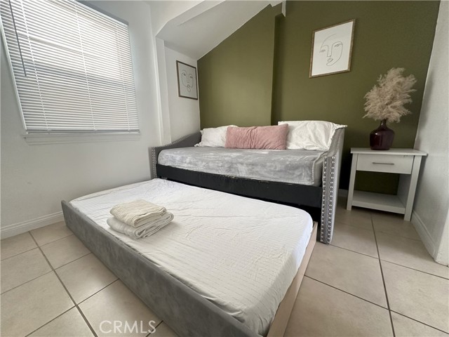Image 38 of 47 For 9719 Belmont Street