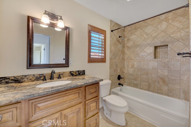 18665 Pad Court, Newhall CA: https://media.crmls.org/medias/0f3f3862-7d4a-47d4-a1fb-e2bd31445b3d.jpg