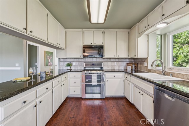 24798 Edelweiss, Crestline, CA 92325