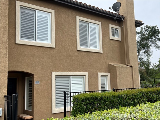 MLS# OC23077407