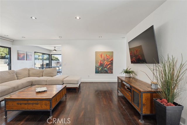 Detail Gallery Image 26 of 67 For 4372 Park Vicente, Calabasas,  CA 91302 - 4 Beds | 4/1 Baths