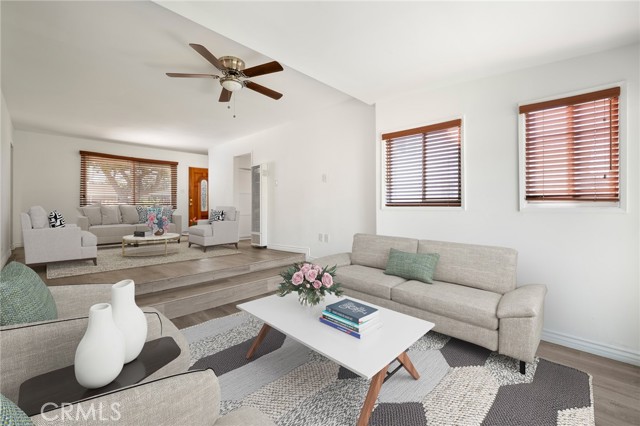 Detail Gallery Image 5 of 28 For 3743 W 177th, Torrance,  CA 90504 - 2 Beds | 1 Baths