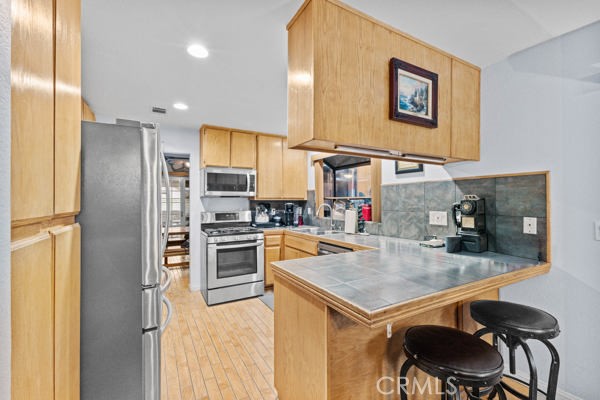 Detail Gallery Image 9 of 27 For 869 Fillmore Ct, Hemet,  CA 92543 - 3 Beds | 2/1 Baths