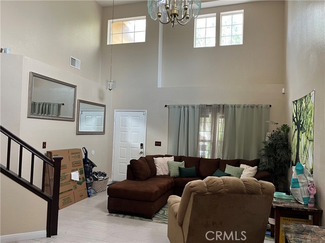 3030 Holline Court, Lancaster CA: https://media.crmls.org/medias/0f407efd-dbce-4f44-ae7f-78e3ed6b141d.jpg