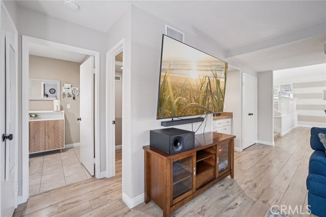 Detail Gallery Image 13 of 59 For 27301 Monforte, Mission Viejo,  CA 92692 - 3 Beds | 2/1 Baths