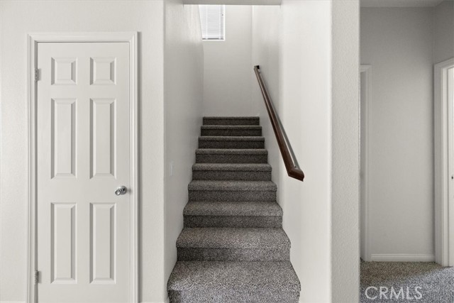5585 Bella Way, Fontana CA: https://media.crmls.org/medias/0f41f052-84ca-438b-a3f9-6dadc3763f87.jpg