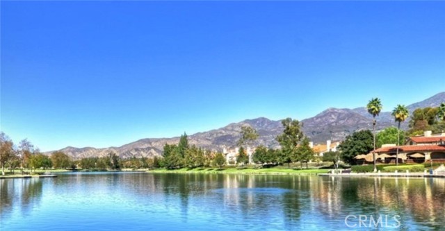 63 Brisa Del Lago, Rancho Santa Margarita CA: https://media.crmls.org/medias/0f42d10a-2bd0-454f-95b1-8eafcda06189.jpg