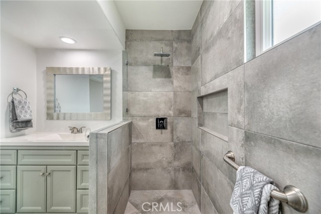 20869 Moonlake Street, Walnut CA: https://media.crmls.org/medias/0f4491f6-890d-4429-a219-ad906b45c4b9.jpg