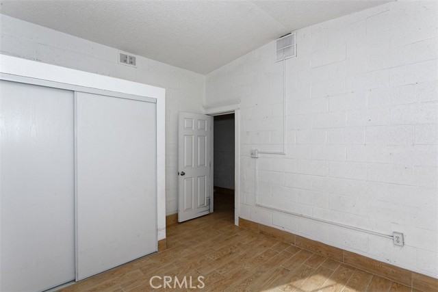 19288 3rd, Oro Grande CA: https://media.crmls.org/medias/0f4528d5-9820-482c-8b97-1595477879e4.jpg