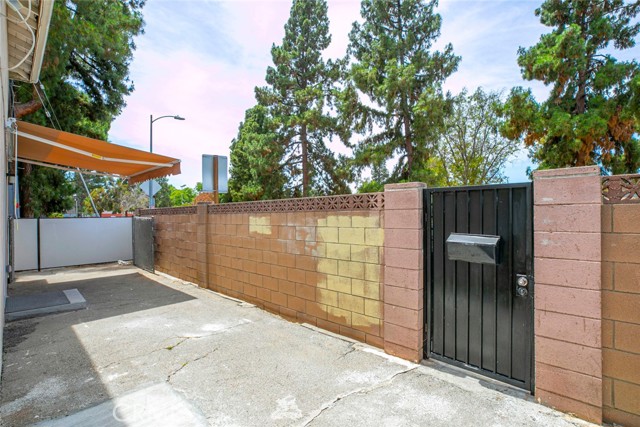 Detail Gallery Image 18 of 18 For 12558 1/2 Vanowen St, North Hollywood,  CA 91605 - 1 Beds | 1 Baths
