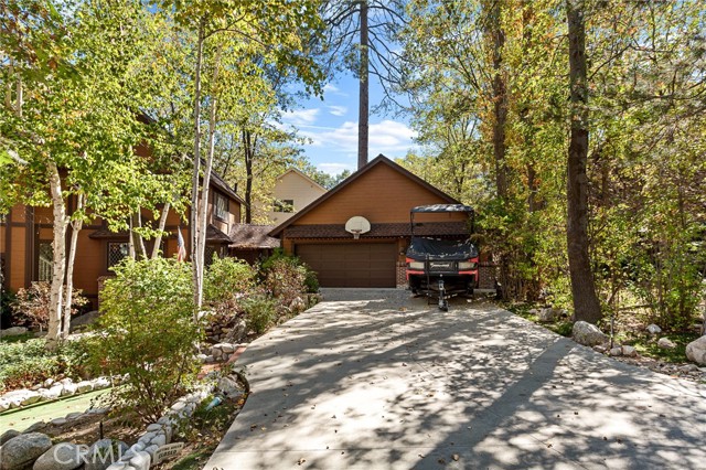 Detail Gallery Image 5 of 66 For 951 Osprey Ln, Lake Arrowhead,  CA 92352 - 4 Beds | 4 Baths