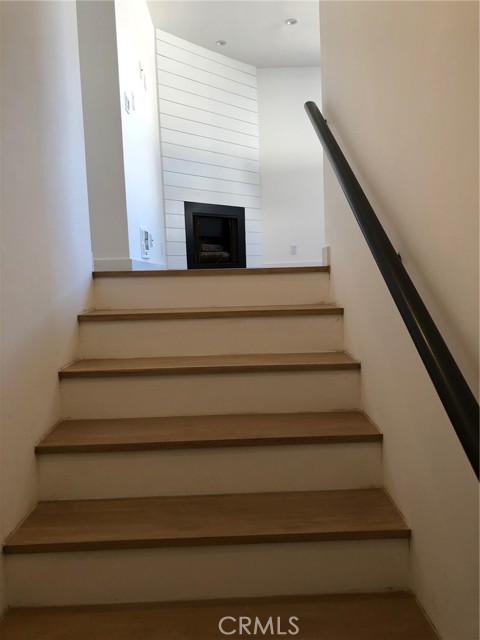 200 39th Street, Manhattan Beach CA: https://media.crmls.org/medias/0f46239a-a315-462f-9b0e-2bff3efe789b.jpg