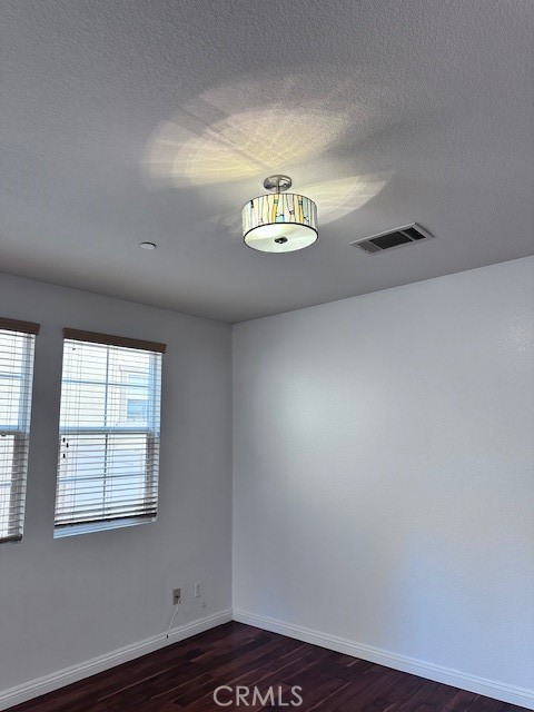 Detail Gallery Image 3 of 7 For 26260 Long St, Loma Linda,  CA 92354 - 4 Beds | 3/1 Baths