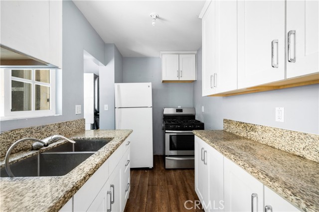4868 La Roda Avenue, Eagle Rock CA: https://media.crmls.org/medias/0f46afd5-48b2-4005-98c1-24e346640675.jpg