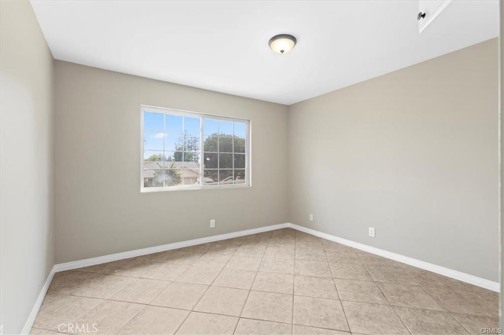 MLS #WS25228110 image #9