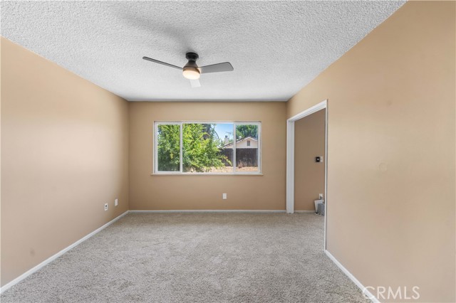 9946 Ruffner Avenue, North Hills CA: https://media.crmls.org/medias/0f47f438-b4b8-475e-b95a-0521e44d9f9a.jpg