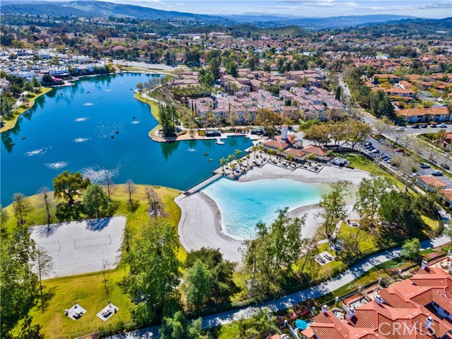 3 Vista Frondosa, Rancho Santa Margarita CA: https://media.crmls.org/medias/0f484e17-683d-4d02-ae4e-5bdd38571632.jpg