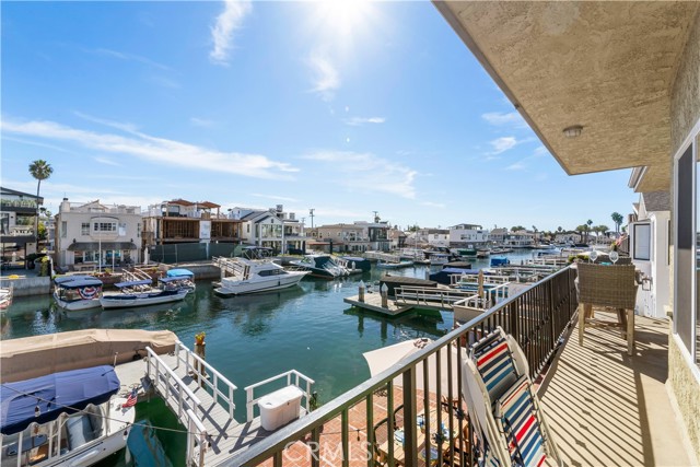 Detail Gallery Image 8 of 27 For 3711 Channel Pl, Newport Beach,  CA 92663 - 2 Beds | 1/1 Baths