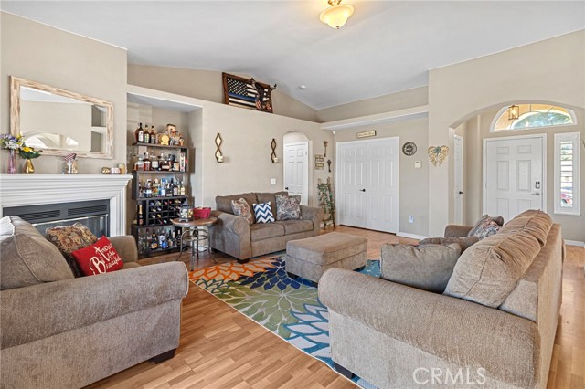 Detail Gallery Image 8 of 40 For 70 Makenna, Madera,  CA 93637 - 4 Beds | 2 Baths