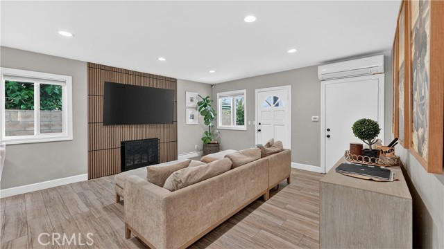 Detail Gallery Image 6 of 48 For 1624 La Paloma, Placentia,  CA 92870 - 4 Beds | 3 Baths