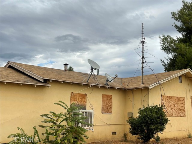 12278 5th, Yucaipa CA: https://media.crmls.org/medias/0f4984ad-d98c-430f-a717-53afffbee915.jpg